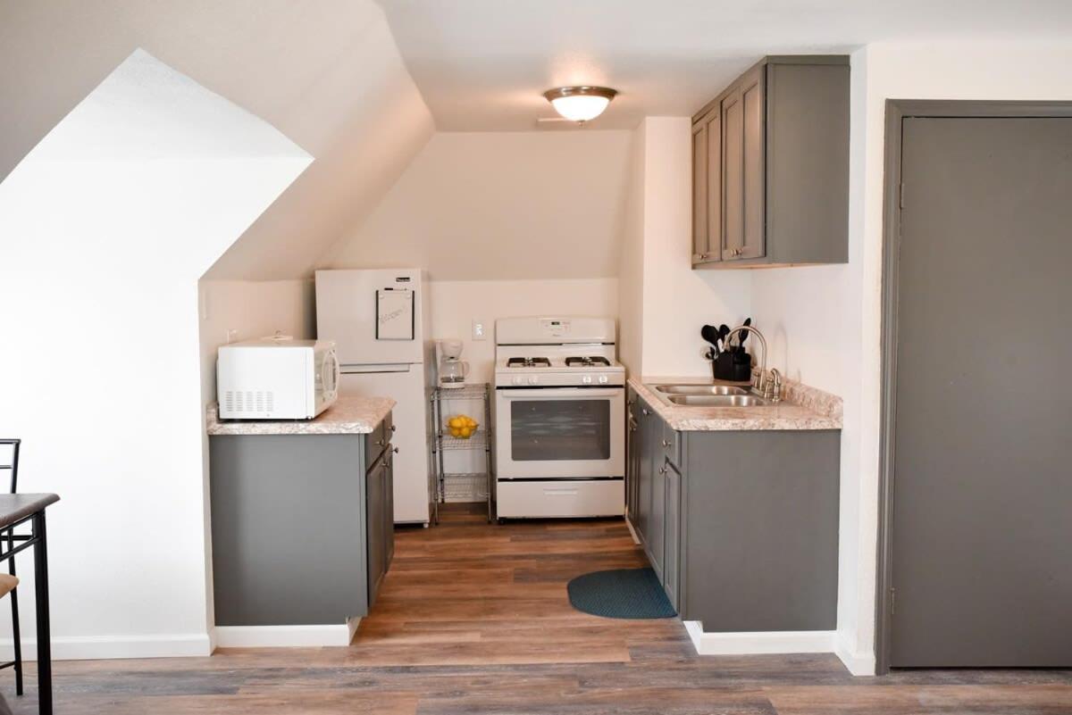 Unwind In A Bright Comfortable Apartment For 3 Pittsburgh Ngoại thất bức ảnh