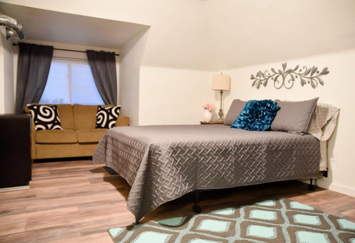 Unwind In A Bright Comfortable Apartment For 3 Pittsburgh Ngoại thất bức ảnh