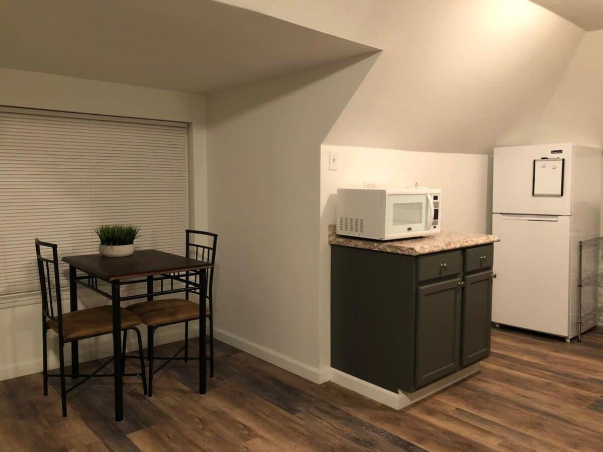 Unwind In A Bright Comfortable Apartment For 3 Pittsburgh Ngoại thất bức ảnh